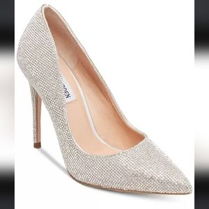 STEVE MADDEN rhinestone daisy pumps